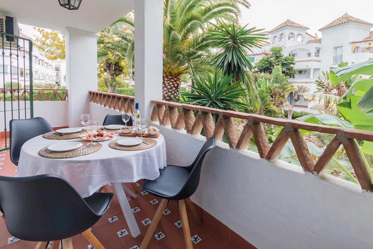 Lovely 2 Bedroom Apartment W/ Large Garden + Pools Benalmádena Eksteriør bilde